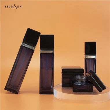 Mat Siyah Kozmetik Kapları