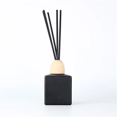 Siyah Difüzör Şişeleri